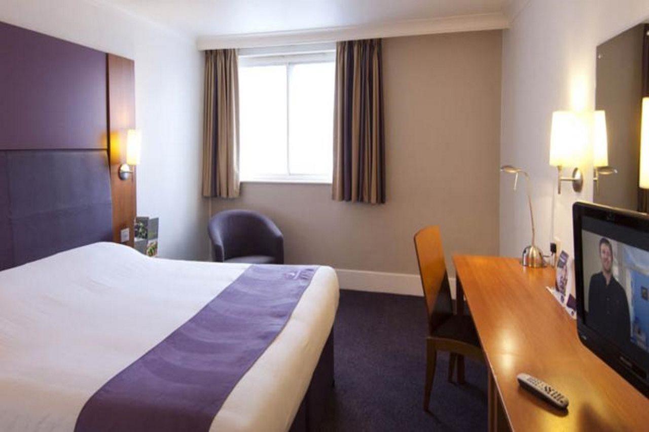 Premier Inn Premier Inn Sandhurst Sandhurst  Bagian luar foto
