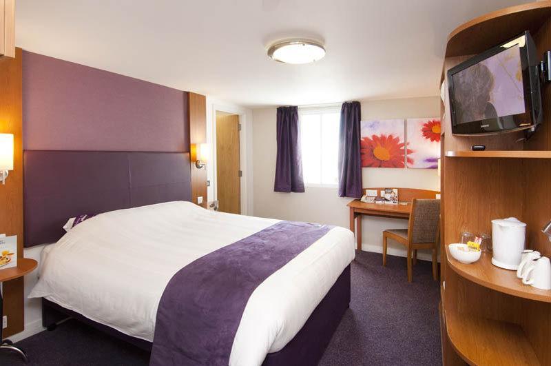 Premier Inn Premier Inn Sandhurst Sandhurst  Bagian luar foto