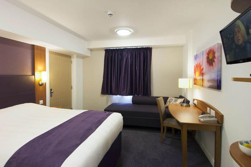 Premier Inn Premier Inn Sandhurst Sandhurst  Bagian luar foto